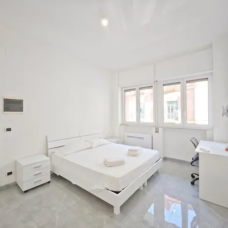Amedeo Living Bari