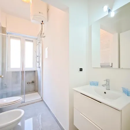 Amedeo Living * Bari