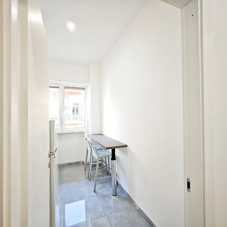 Amedeo Living * Bari