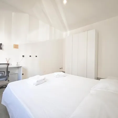 Amedeo Living Apartament *